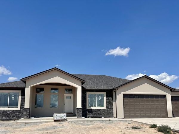 860 S McCulloch Ct, Pueblo West, CO 81007