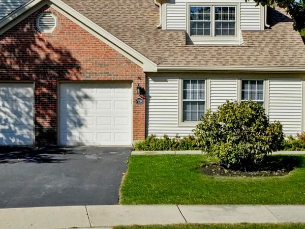 Unit 728, Wheeling, IL 60090