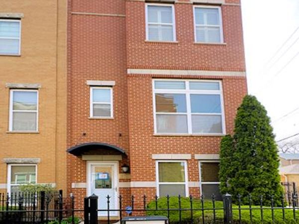 955 W 37th Street, Unit 8, Chicago, IL 60609