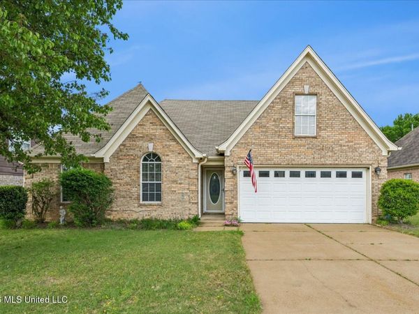 7238 Crape Myrtle Drive, Olive Branch, MS 38654