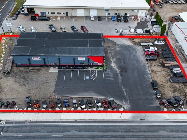 7168 N Government Way , Dalton Gardens, ID 83815