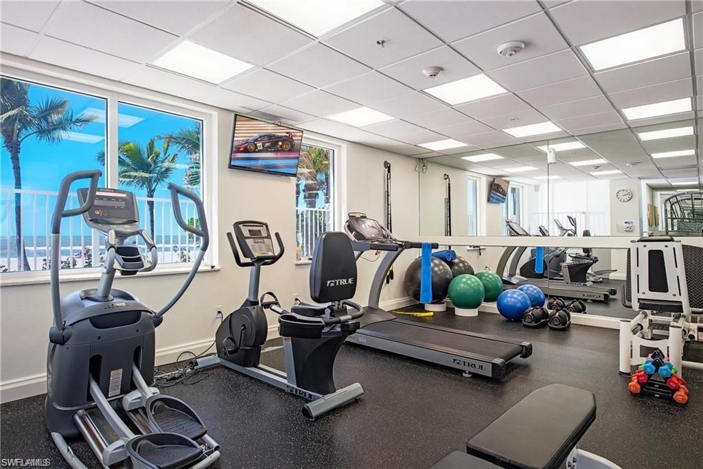 3377 Gulf Shore Blvd N, Unit 4D, Naples, FL 34103 Photo