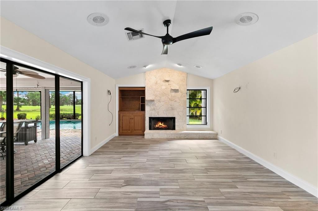 2010 Imperial Golf Course Blvd , Naples, FL 34110 Photo