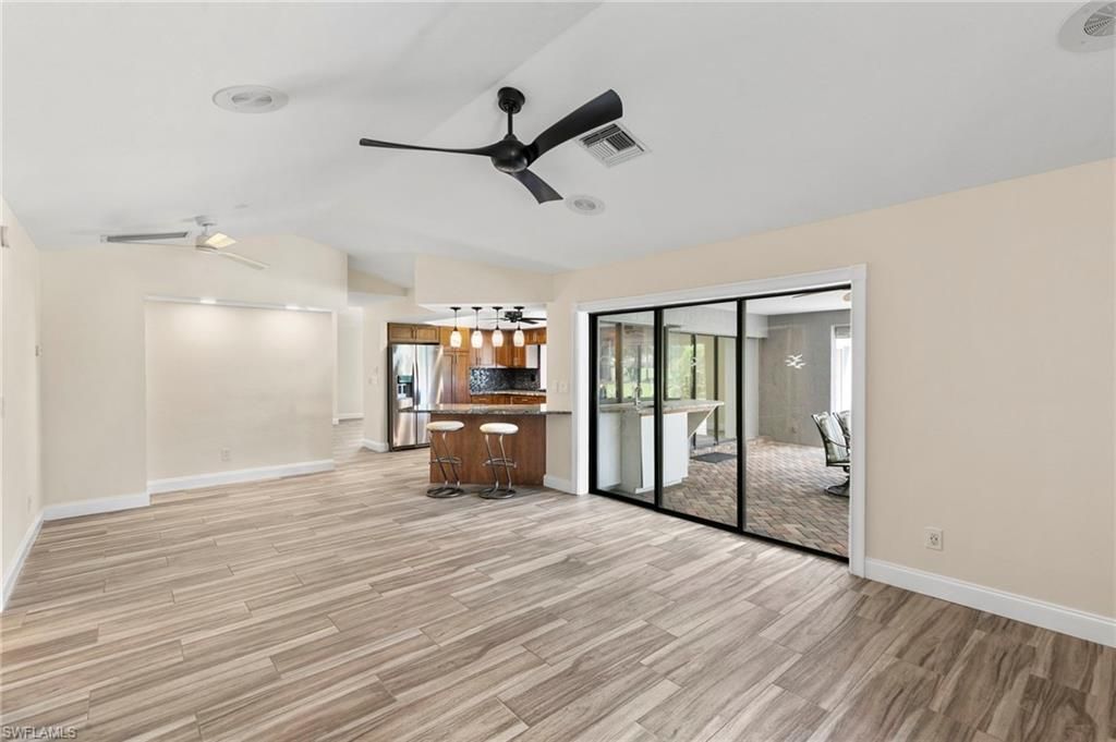 2010 Imperial Golf Course Blvd , Naples, FL 34110 Photo