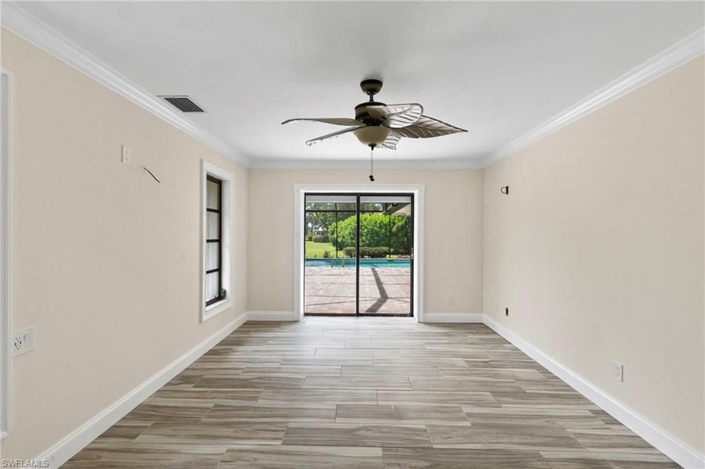 2010 Imperial Golf Course Blvd , Naples, FL 34110 Photo