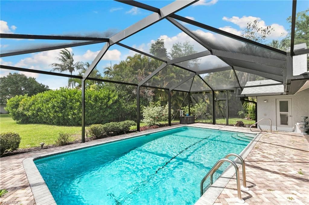 2010 Imperial Golf Course Blvd , Naples, FL 34110 Photo