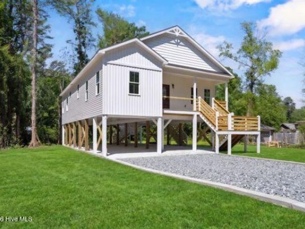 2130 Wisteria Drive, Unit 23, Wilmington, NC 28401