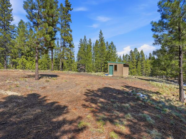15171 W River Loop Drive W, Bend, OR 97707