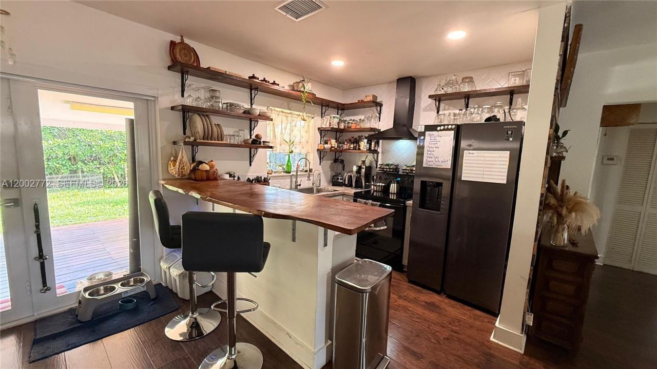 431 NW 107th St , Unit 431, Miami, FL 33168 Photo