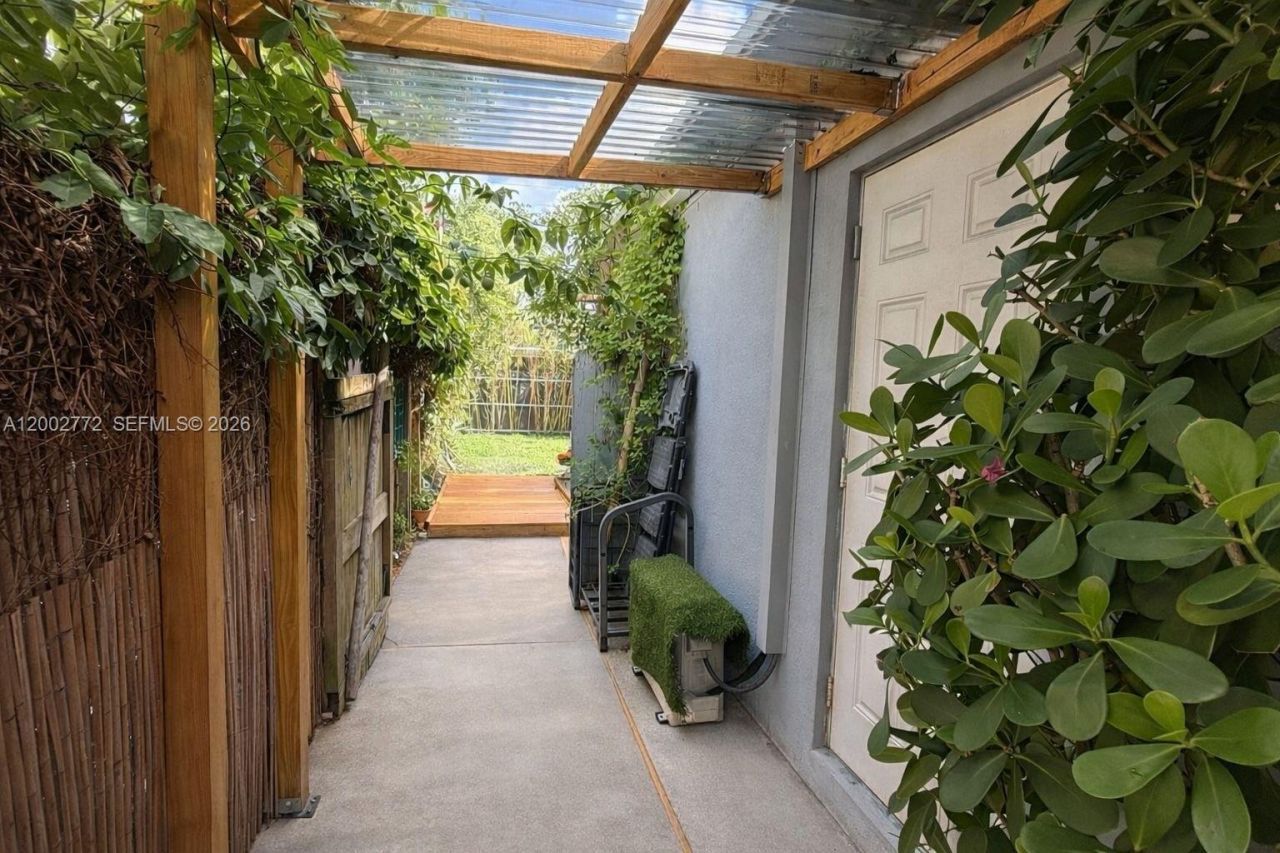 431 NW 107th St , Unit 431, Miami, FL 33168 Photo