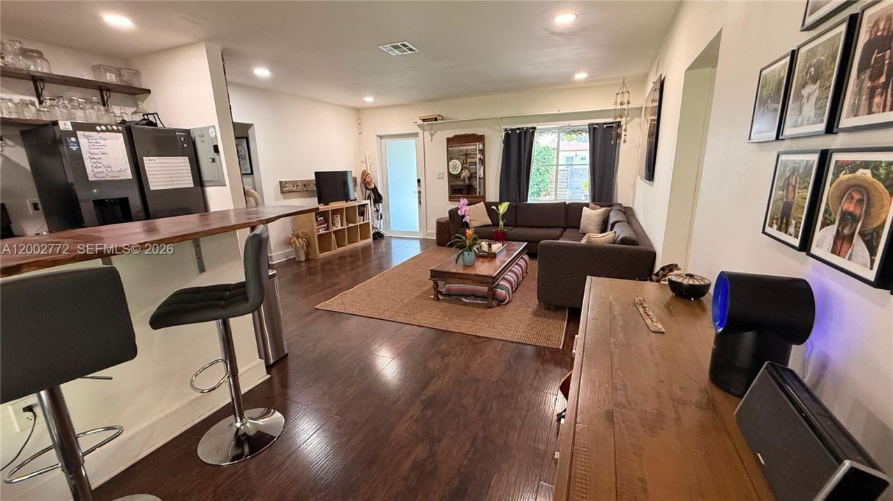 431 NW 107th St , Unit 431, Miami, FL 33168 Photo