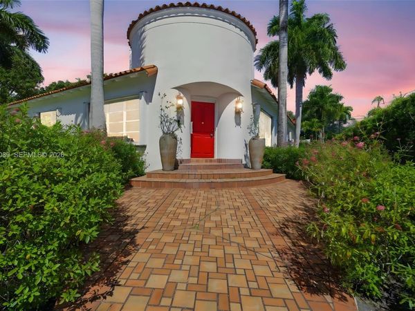 2300 S Miami Ave , Miami, FL 33129