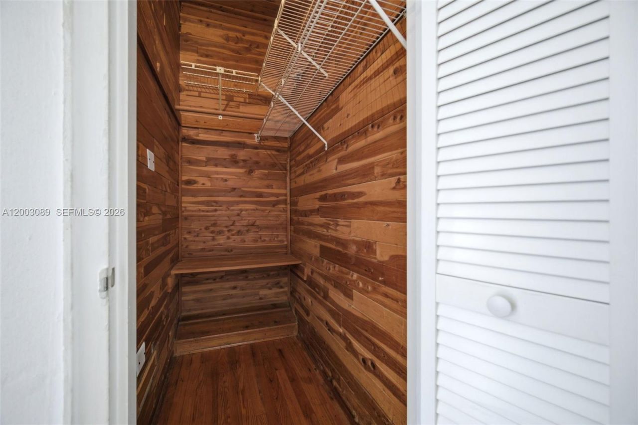 2300 S Miami Ave , Miami, FL 33129 Photo