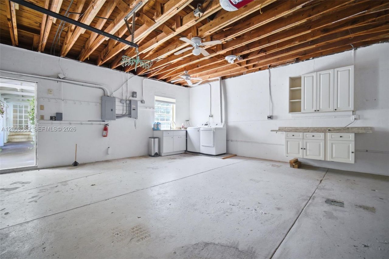 2300 S Miami Ave , Miami, FL 33129 Photo