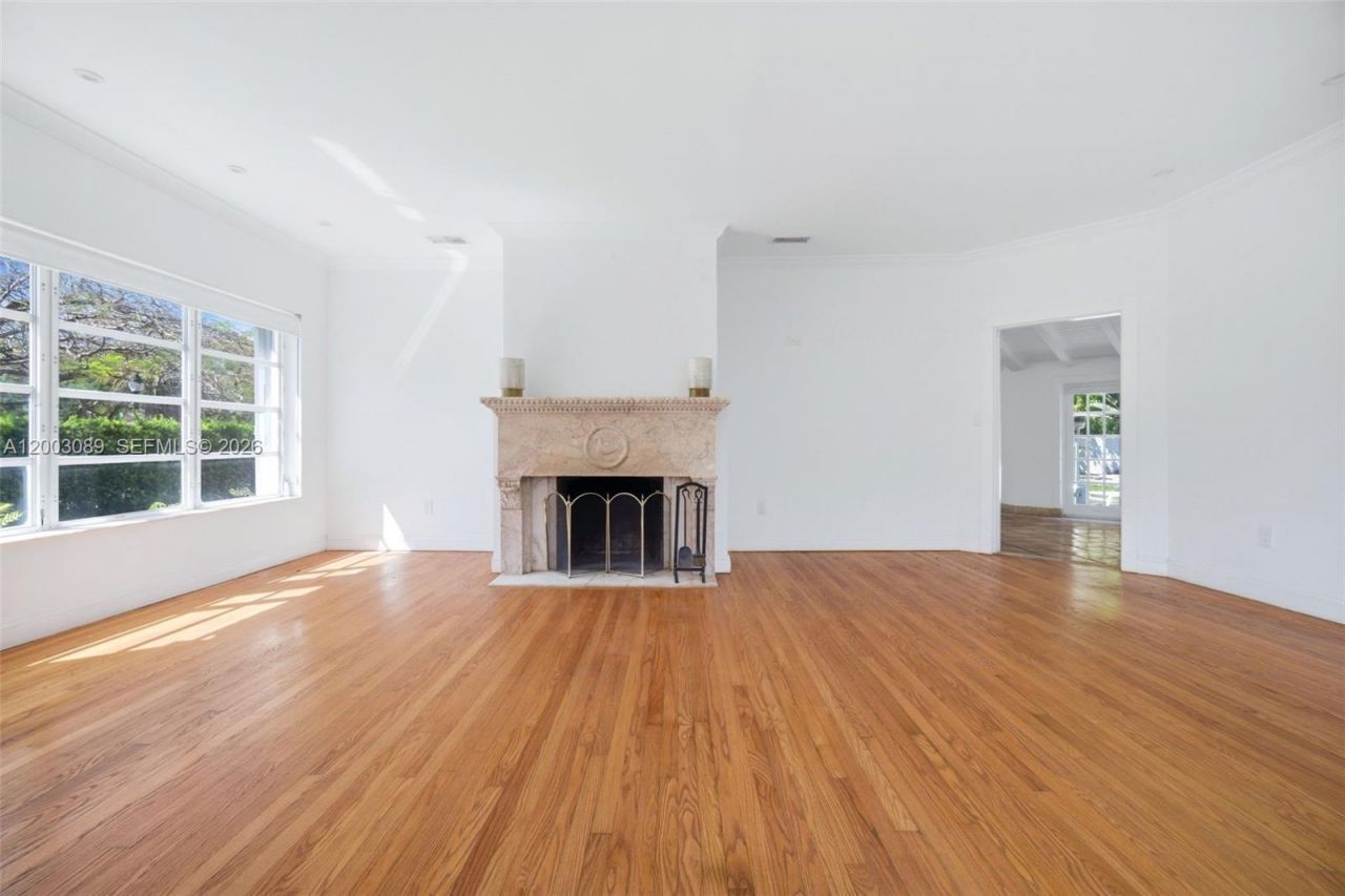 2300 S Miami Ave , Miami, FL 33129 Photo