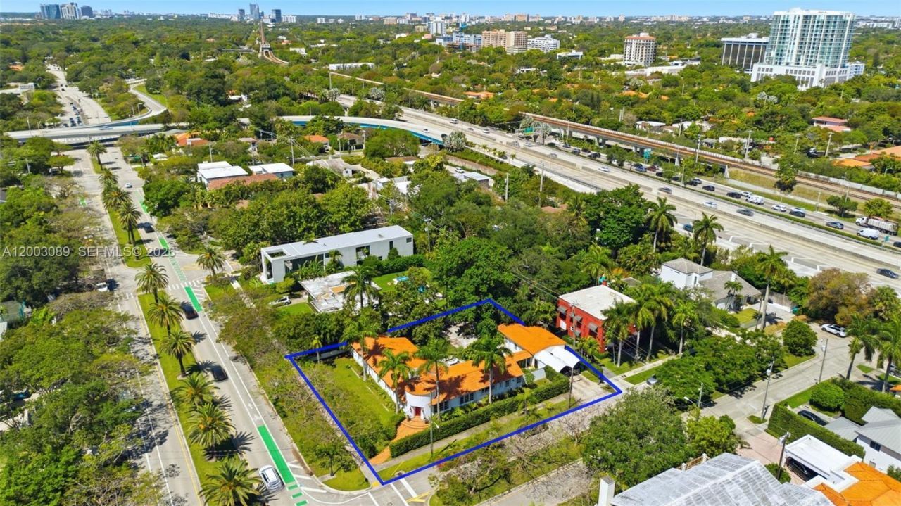 2300 S Miami Ave , Miami, FL 33129 Photo