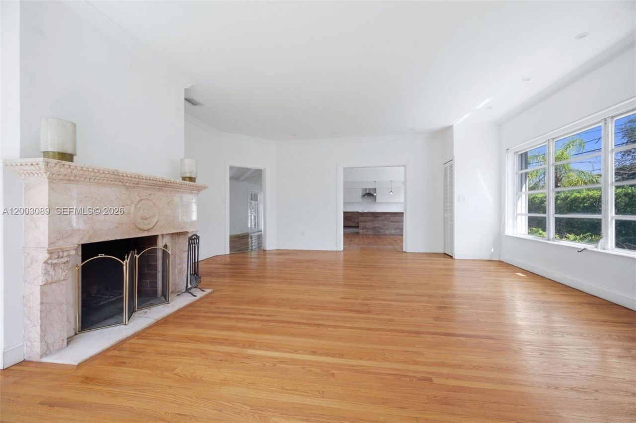 2300 S Miami Ave , Miami, FL 33129 Photo