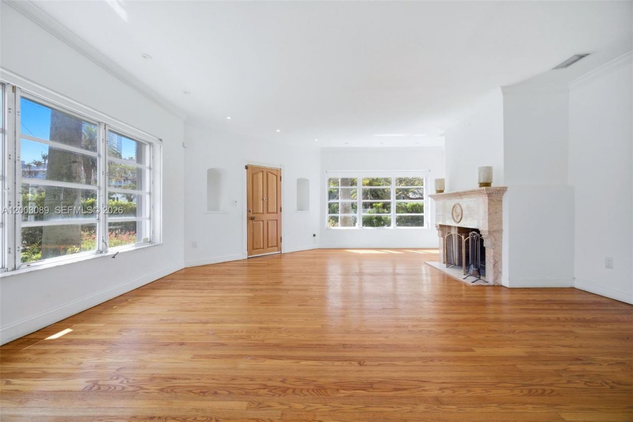 2300 S Miami Ave , Miami, FL 33129 Photo