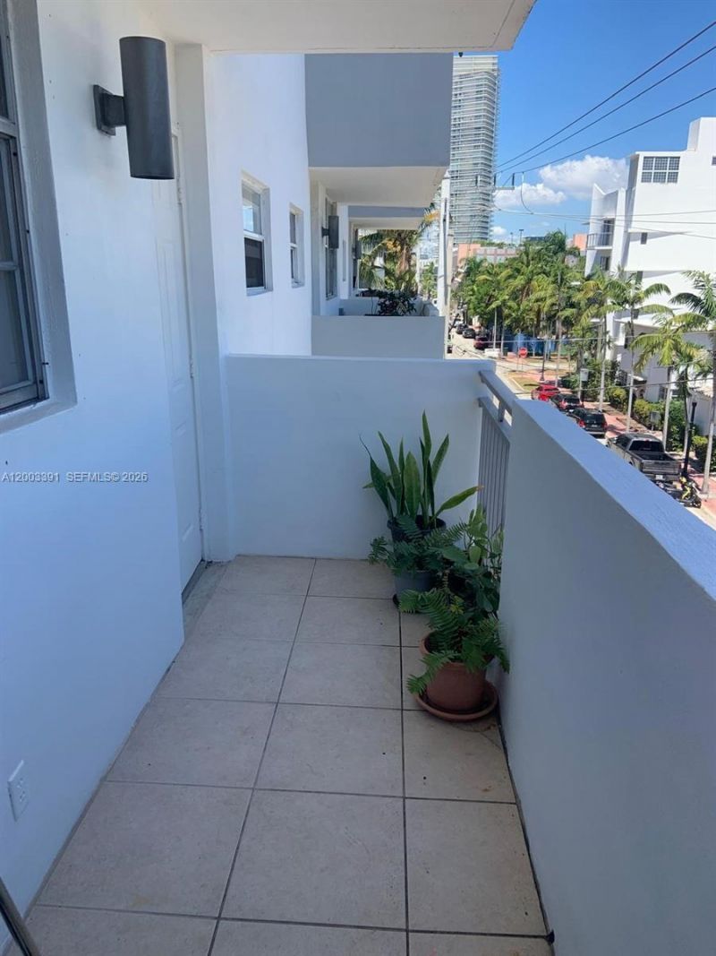 360 Meridian Ave , Unit 4C, Miami Beach, FL 33139 Photo