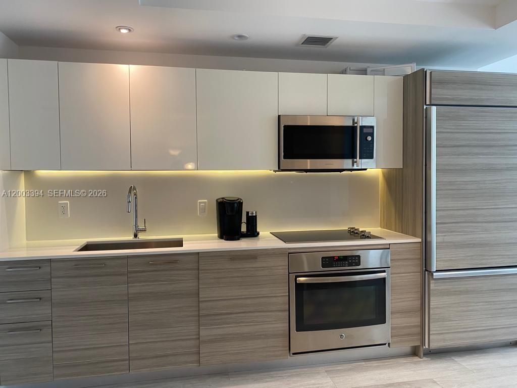 121 NE 34th St , Unit 1703, Miami, FL 33137 Photo