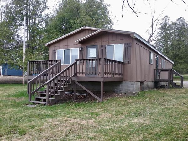 1461 Riverview Lane, Indian River, MI 49749