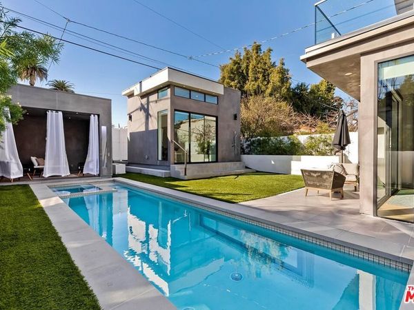 489 S Willaman Drive, Los Angeles, CA 90048