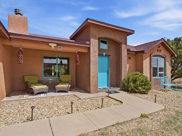 22 Venado Loop, Edgewood, NM 87015