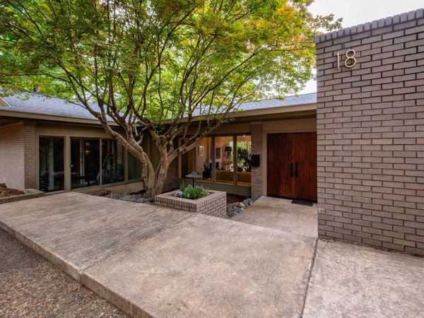 18 Hearthside Drive, Little Rock, AR 72207