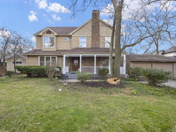 710 N Kenilworth Avenue , Glen Ellyn, IL 60137