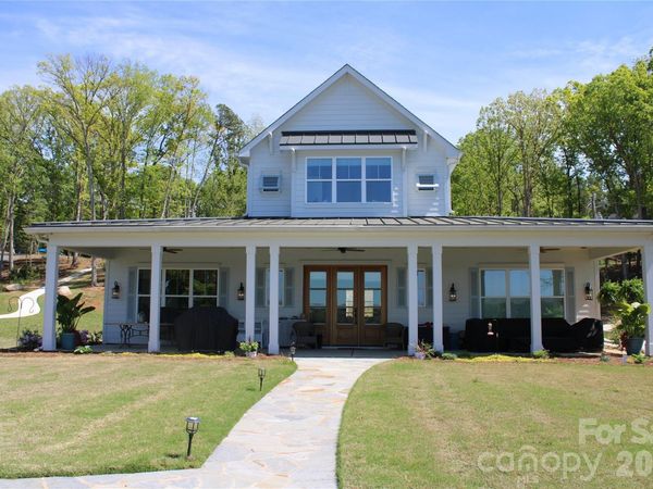 8838 Lynn Parker Lane , Charlotte, NC 28278