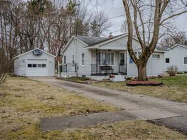 202 Engle Drive, Olivet, MI 49076