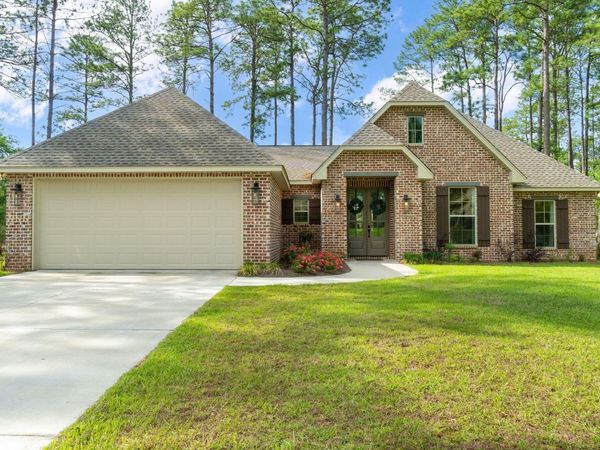 25 Carlsbad, Hattiesburg, MS 39402