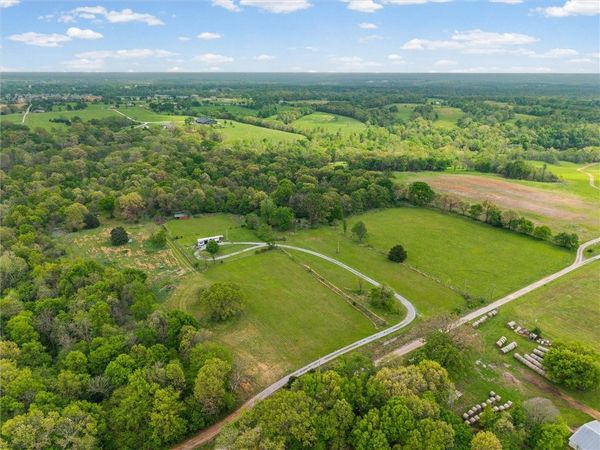 20609 Russell Corner Road , Gravette, AR 72736