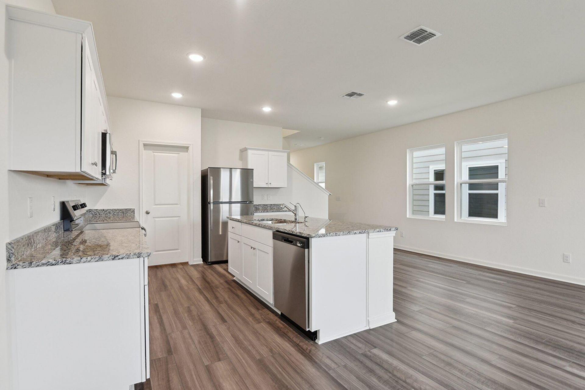 8867 Salamander Road Photo 13
