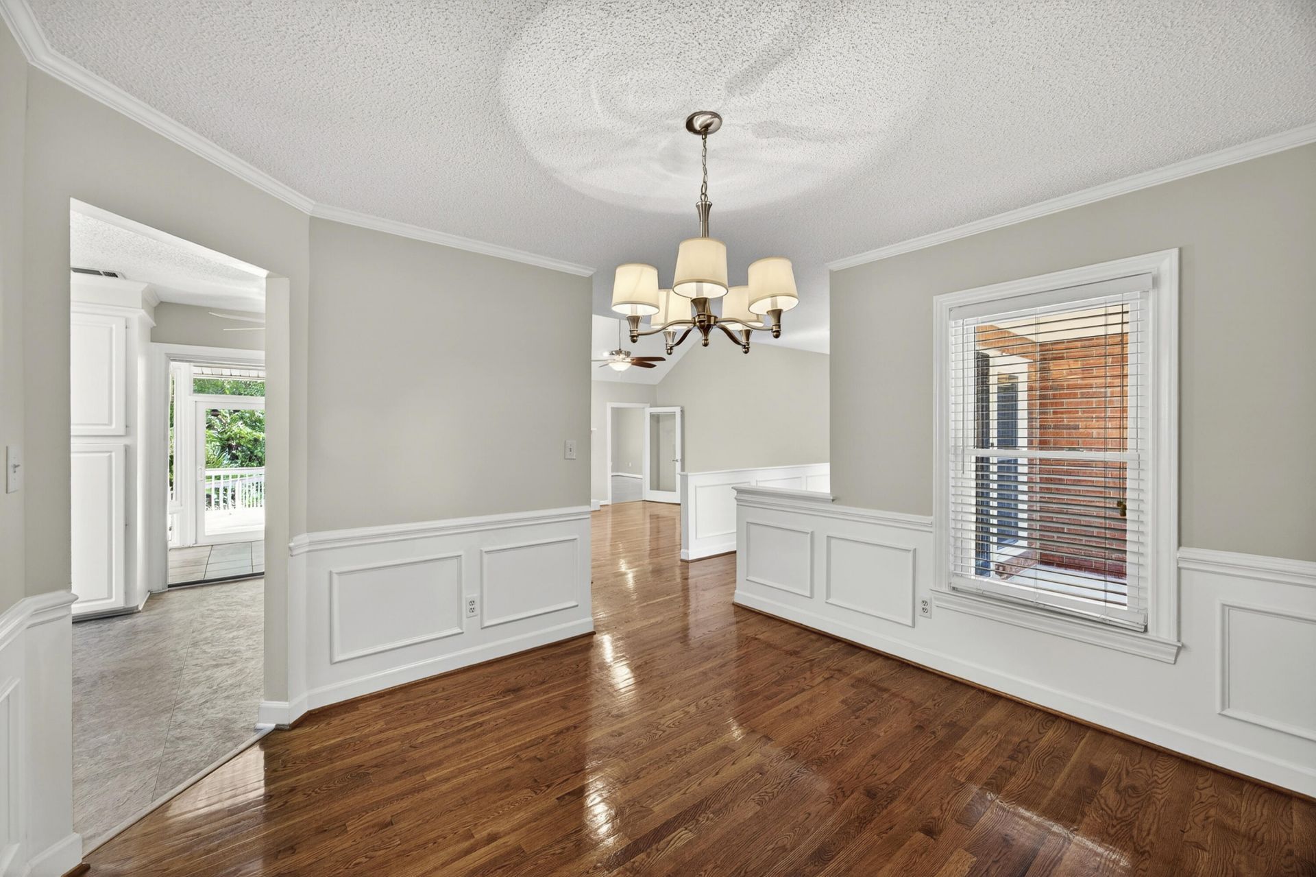 2171 Hunter Creek Drive Photo 11