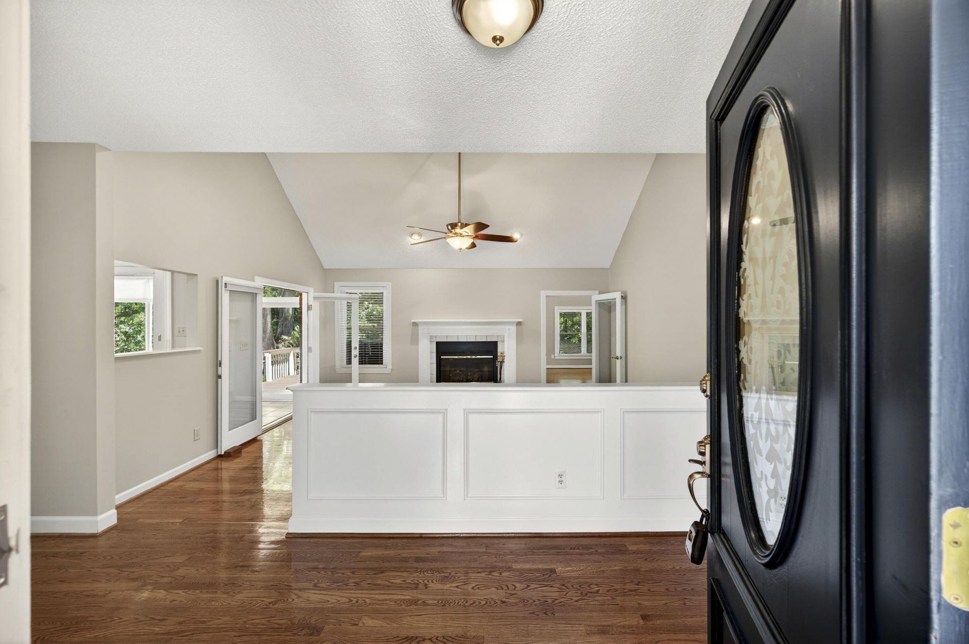 2171 Hunter Creek Drive Photo 4