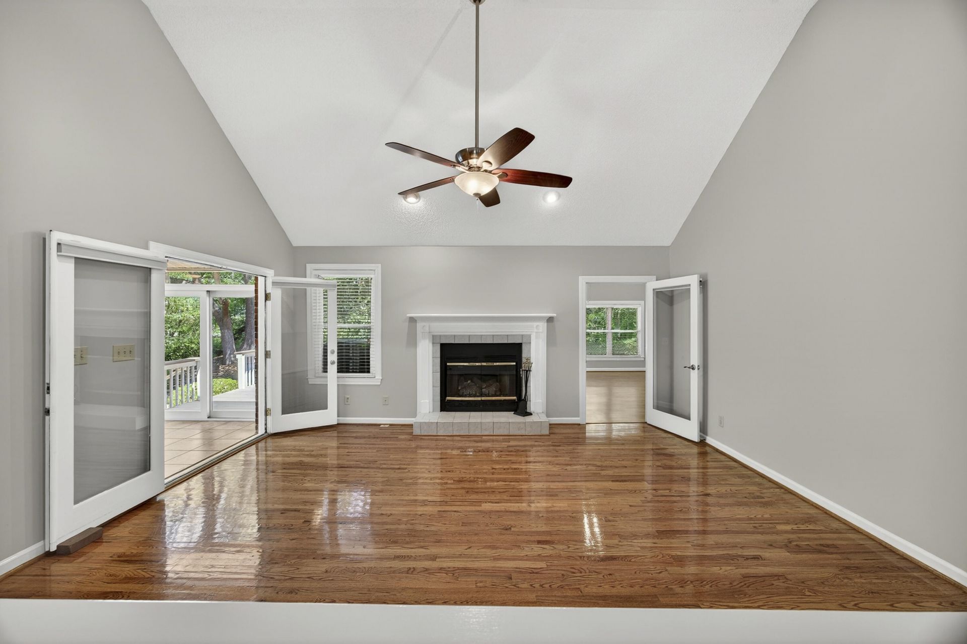 2171 Hunter Creek Drive Photo 6