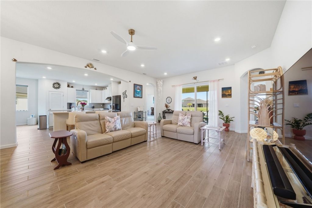 5285 2nd Manor, Vero Beach, FL 32968 Photo