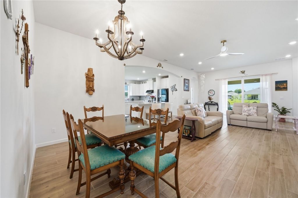 5285 2nd Manor, Vero Beach, FL 32968 Photo