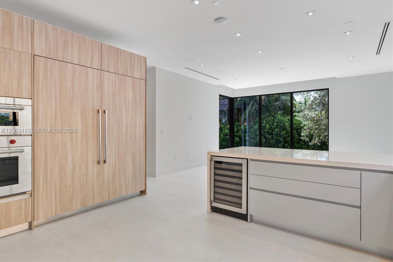 760 Woodcrest Rd , Key Biscayne, FL 33149 Photo