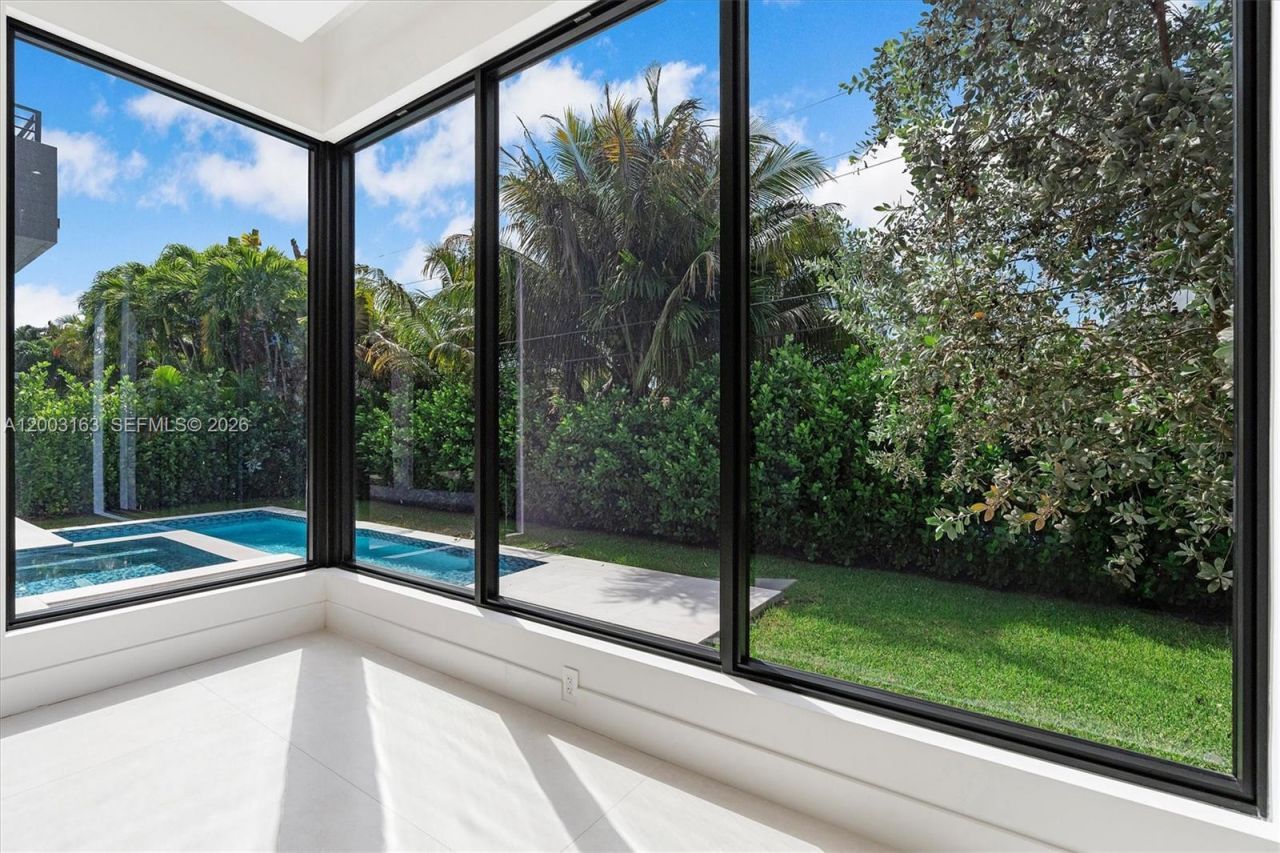 760 Woodcrest Rd , Key Biscayne, FL 33149 Photo