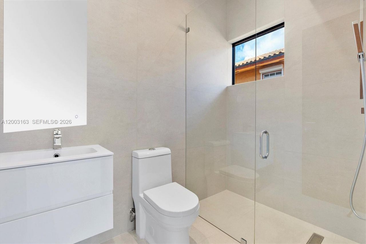 760 Woodcrest Rd , Key Biscayne, FL 33149 Photo