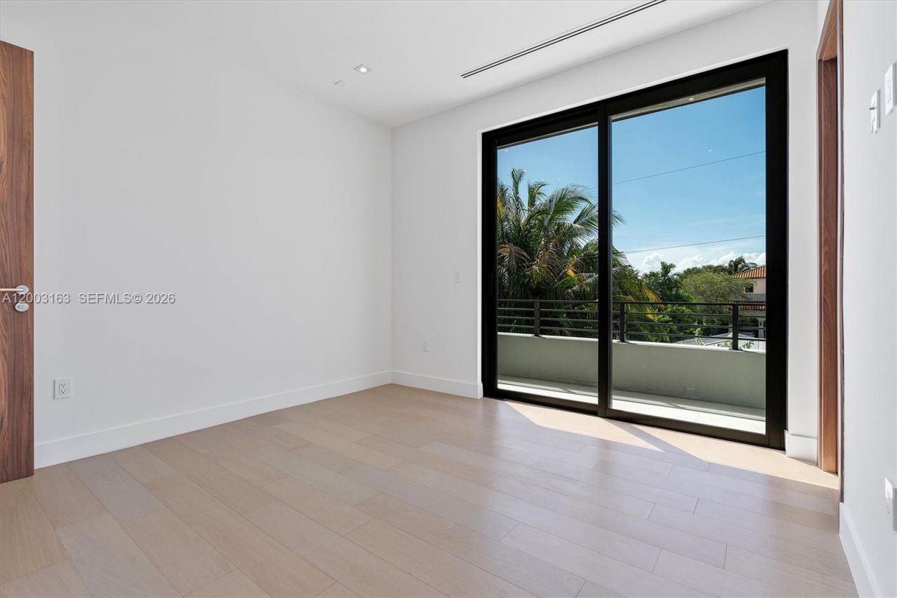 760 Woodcrest Rd , Key Biscayne, FL 33149 Photo