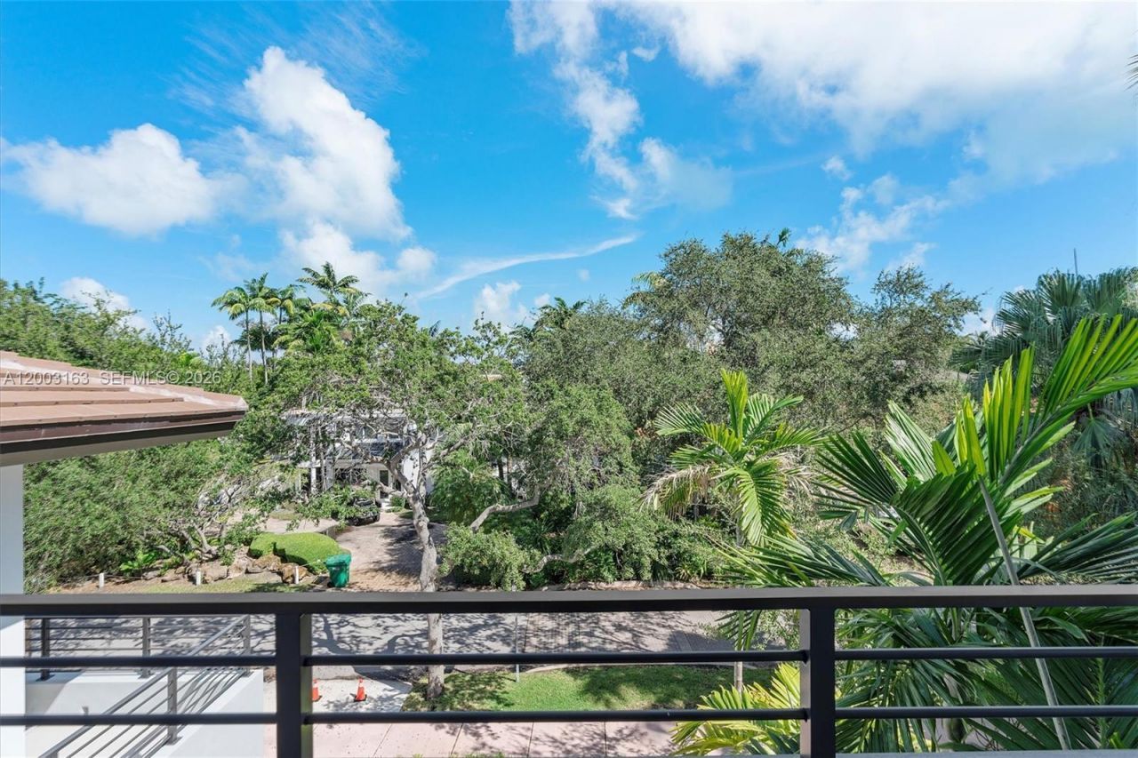 760 Woodcrest Rd , Key Biscayne, FL 33149 Photo