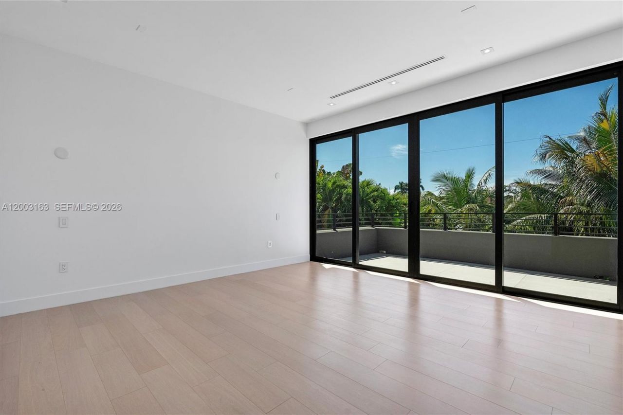 760 Woodcrest Rd , Key Biscayne, FL 33149 Photo