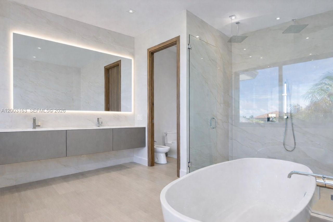 760 Woodcrest Rd , Key Biscayne, FL 33149 Photo