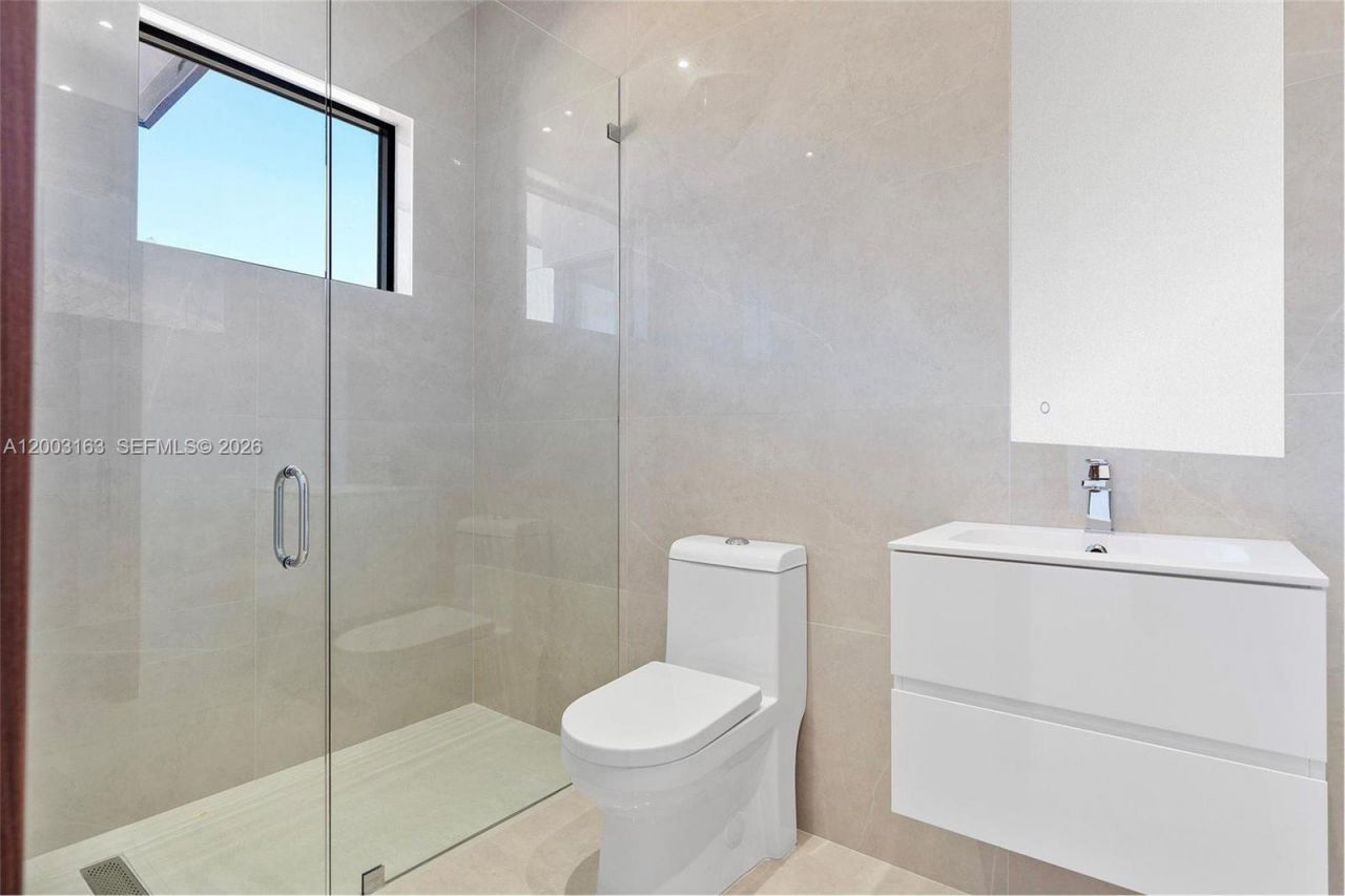 760 Woodcrest Rd , Key Biscayne, FL 33149 Photo