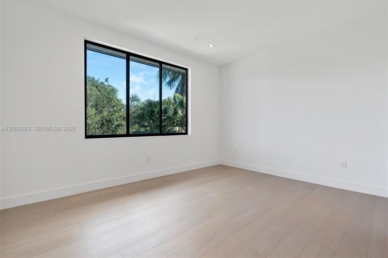 760 Woodcrest Rd , Key Biscayne, FL 33149 Photo