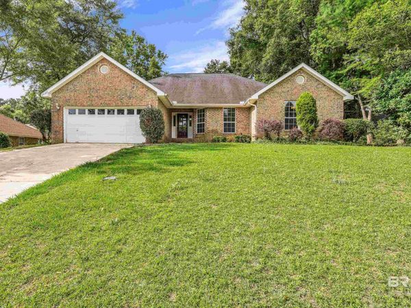 25560 Lakeland Drive, Loxley, AL 36551