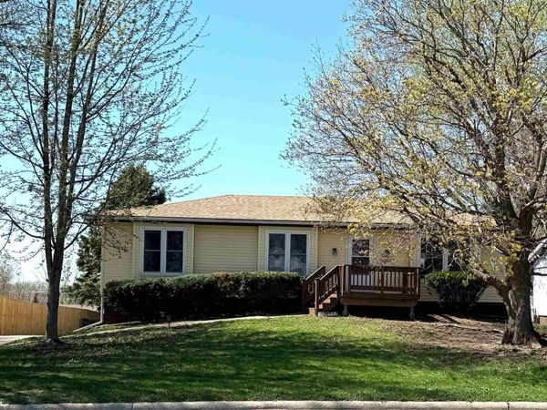 2209 S 3Rd Avenue, Marshalltown, IA 50158